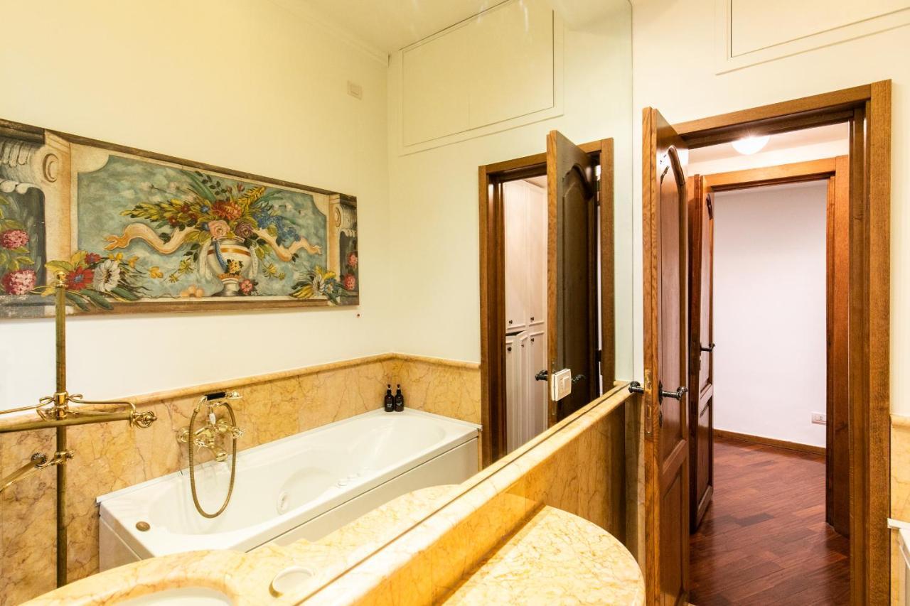 מילאנו Klimt - Jacuzzi 5 Star - Luxury Design Apartment מראה חיצוני תמונה