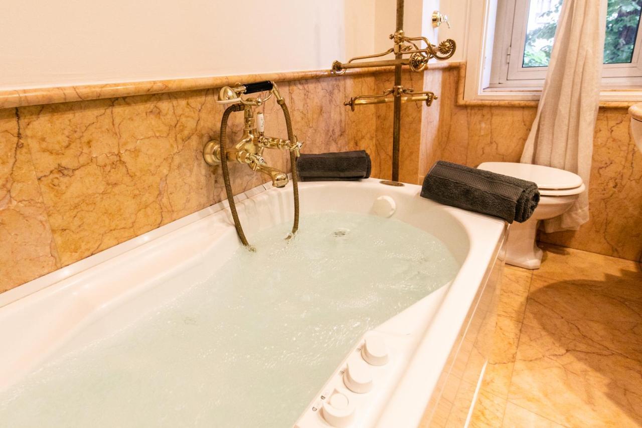 מילאנו Klimt - Jacuzzi 5 Star - Luxury Design Apartment מראה חיצוני תמונה