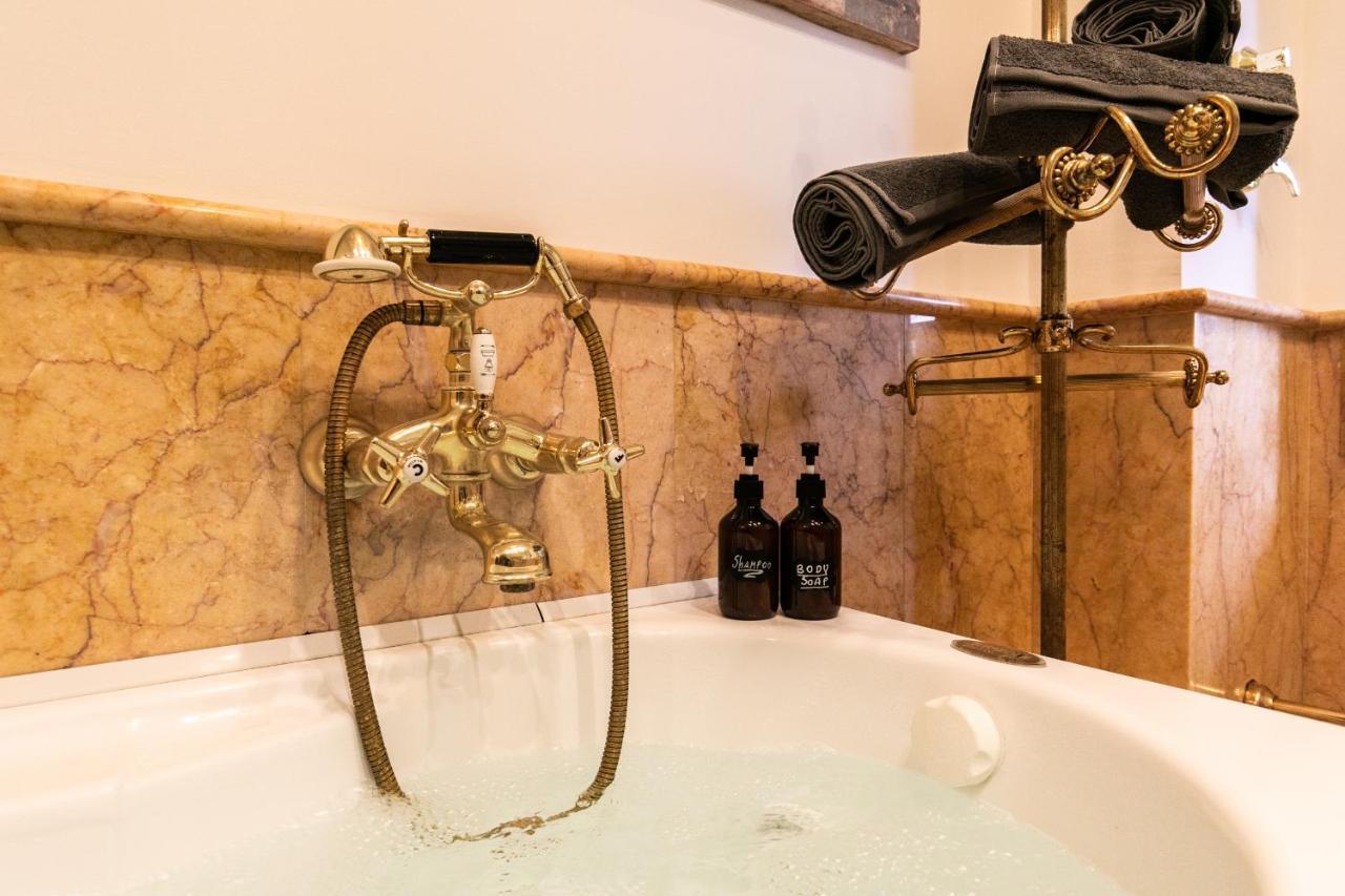 מילאנו Klimt - Jacuzzi 5 Star - Luxury Design Apartment מראה חיצוני תמונה